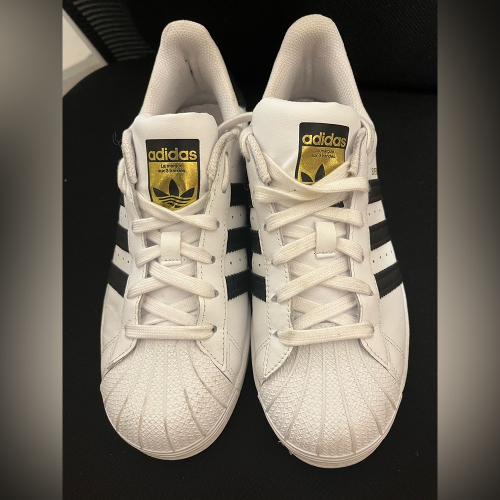 Womens Size 6 adidas Superstar originals, Black and Cloud White!